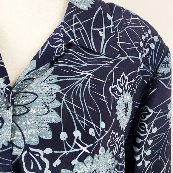 Laura Scott Women's Blouse - Picture 3 of 4